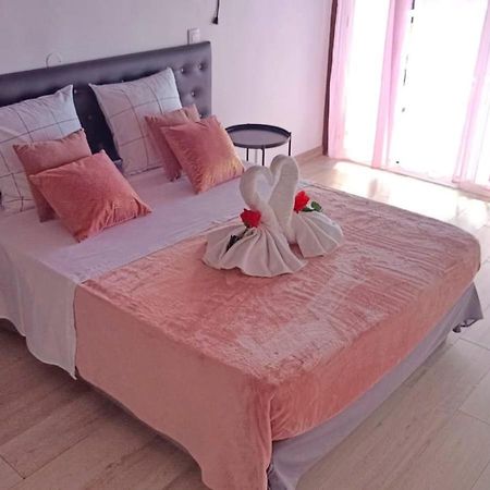 Duplex Rose Porcelaine - Vue Mer- Malendure Буянт Екстер'єр фото